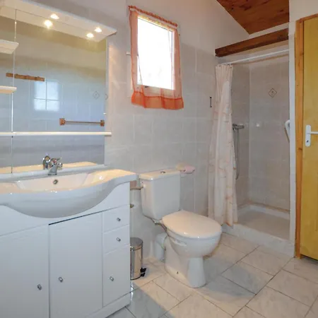 1 Bedroom Lovely In